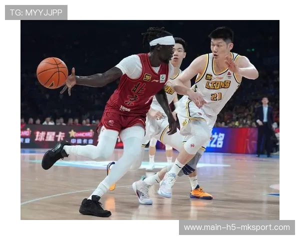 CBA教练组加强防守轮转与协防，提升球队综合实力