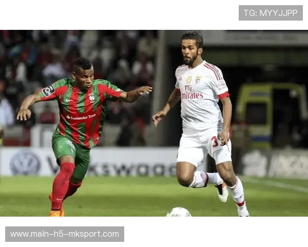 佛罗伦萨准备签下葡超灵巧型边路，迎来全新战术风暴