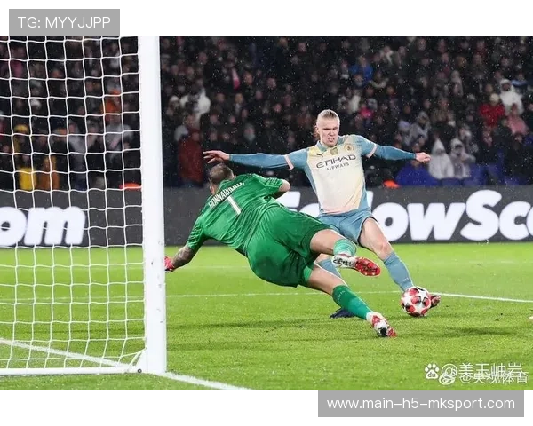 那不勒斯盯哈兰德式前锋模型：足球战术的全新革命