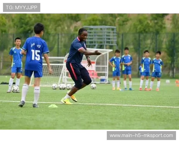 青训是否强化比赛视频分析能力的日常训练，青训纪录片