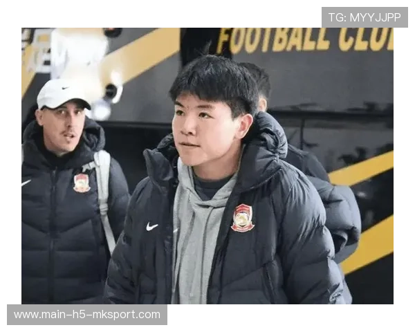 徐彬结束狼队特训回国报到U23国家队